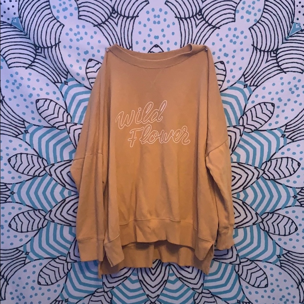 American eagle crew neck